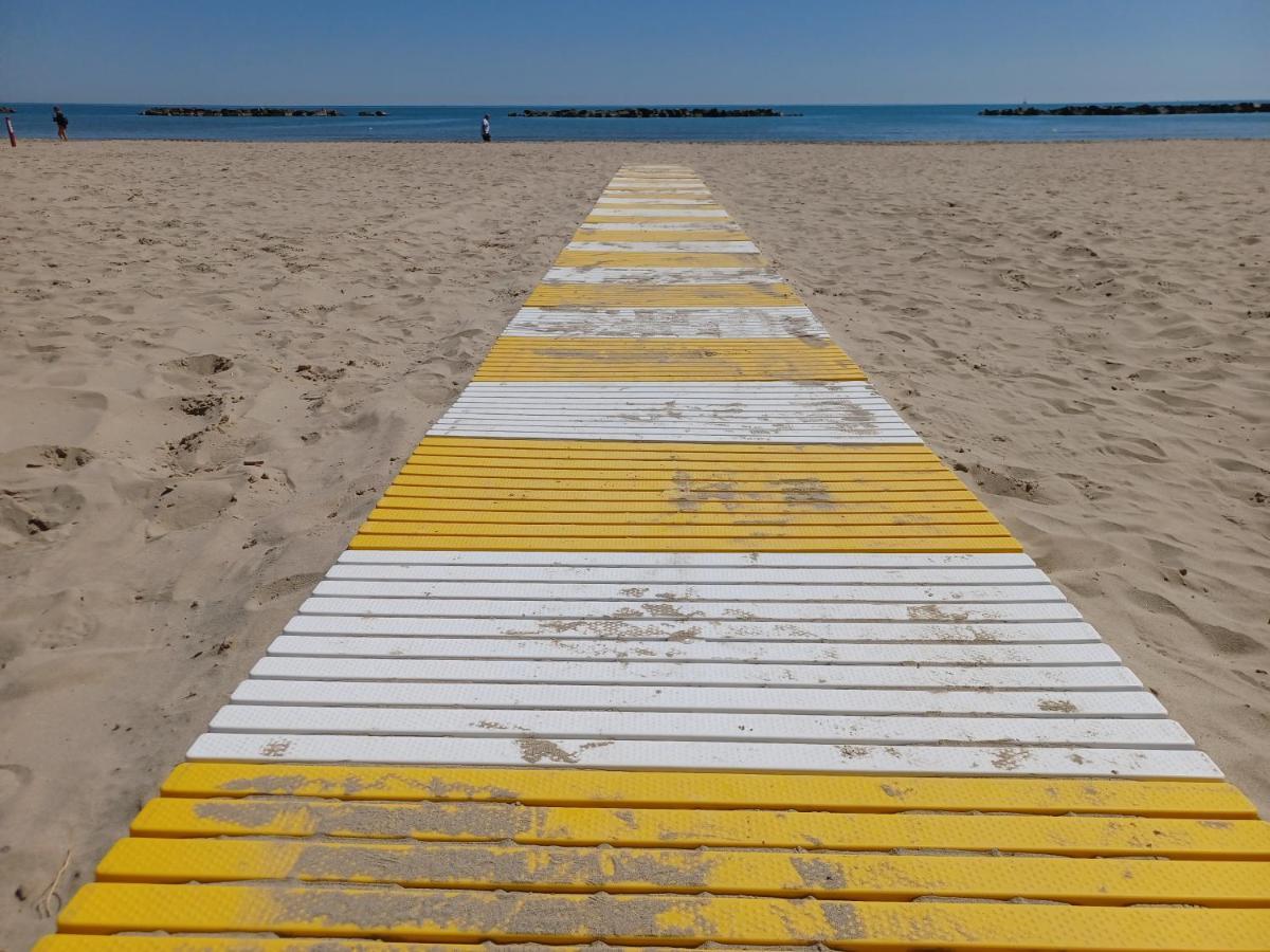 Appartamento Felicia San Benedetto del Tronto Esterno foto
