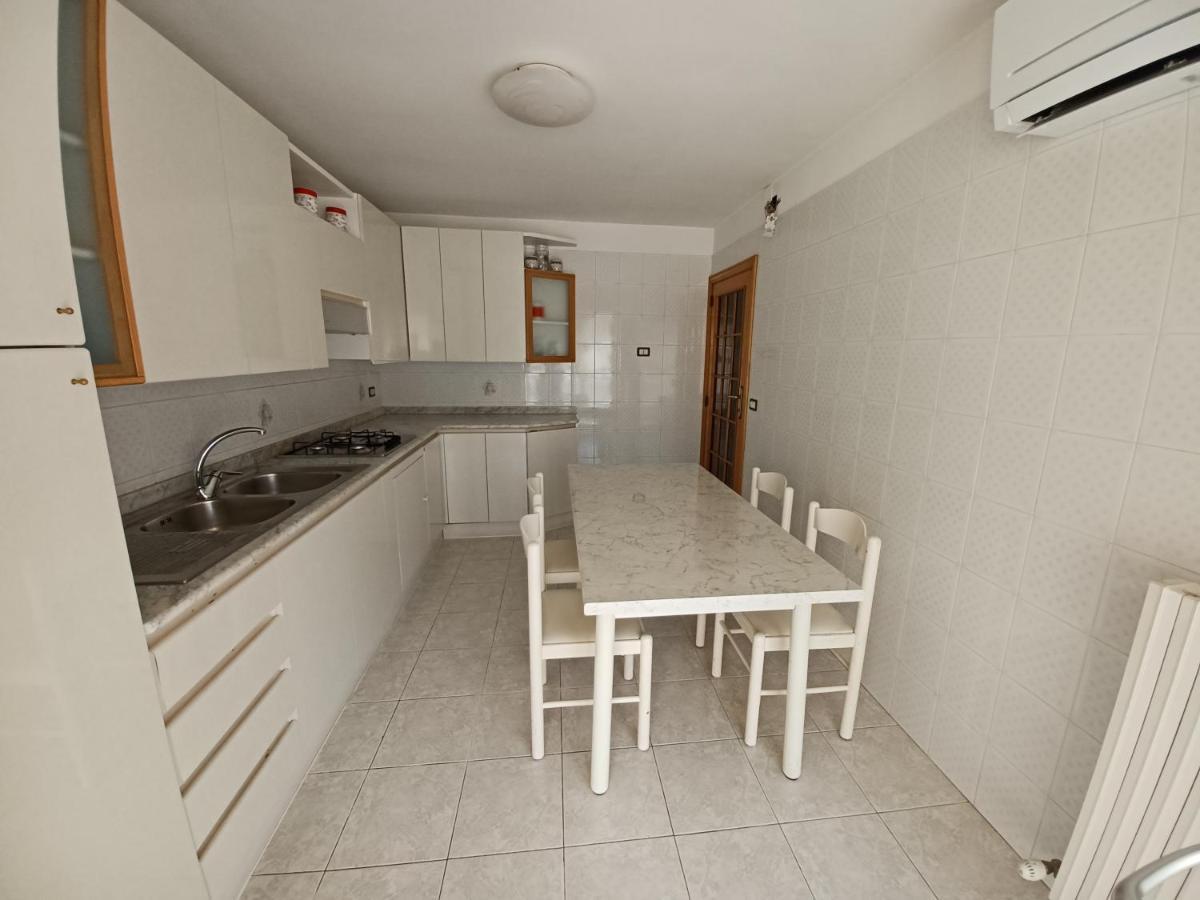 Appartamento Felicia San Benedetto del Tronto Esterno foto