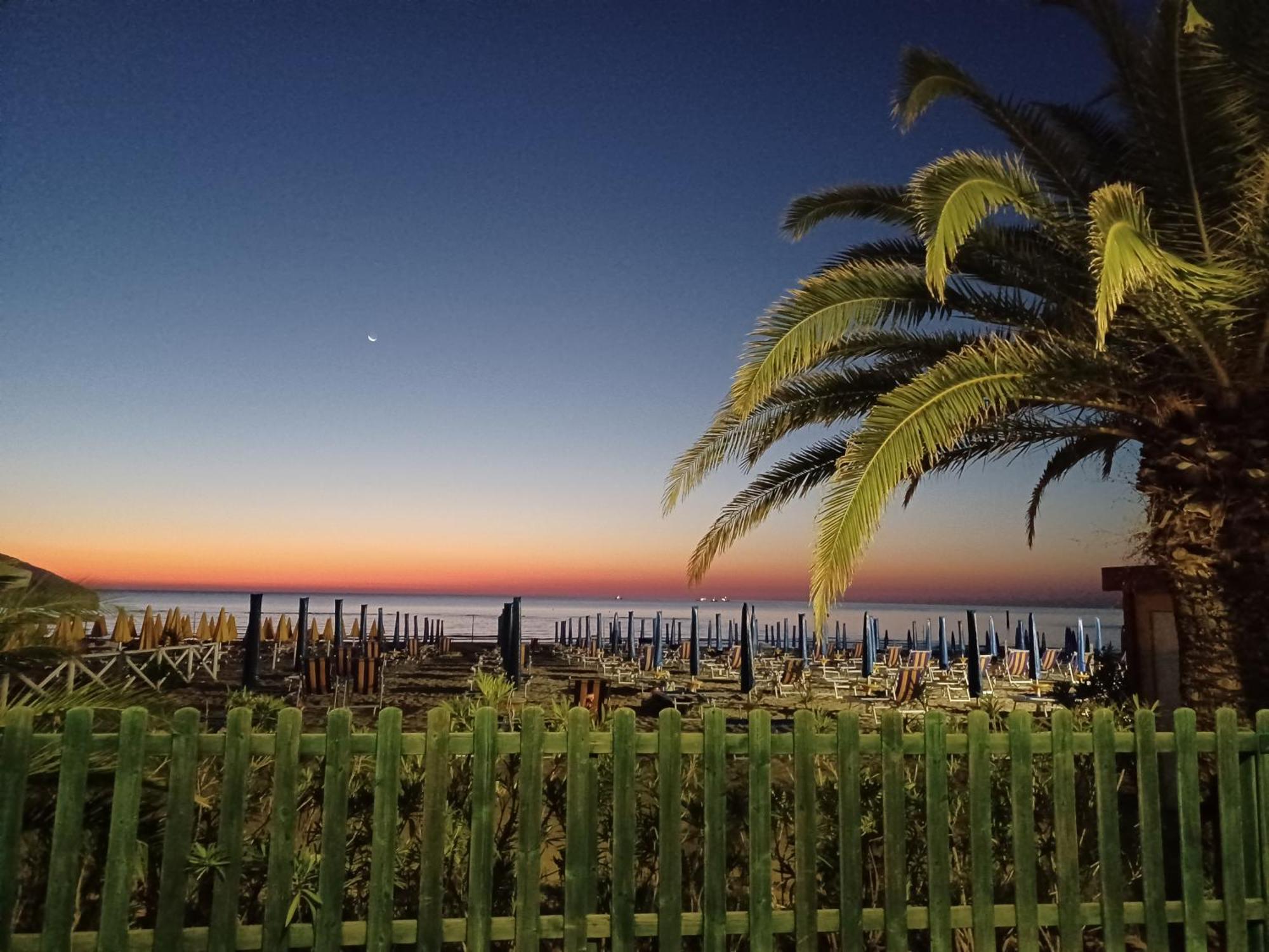 Appartamento Felicia San Benedetto del Tronto Esterno foto